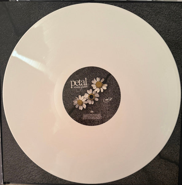 Ariana Grande : Petal (LP, Album, Cla)